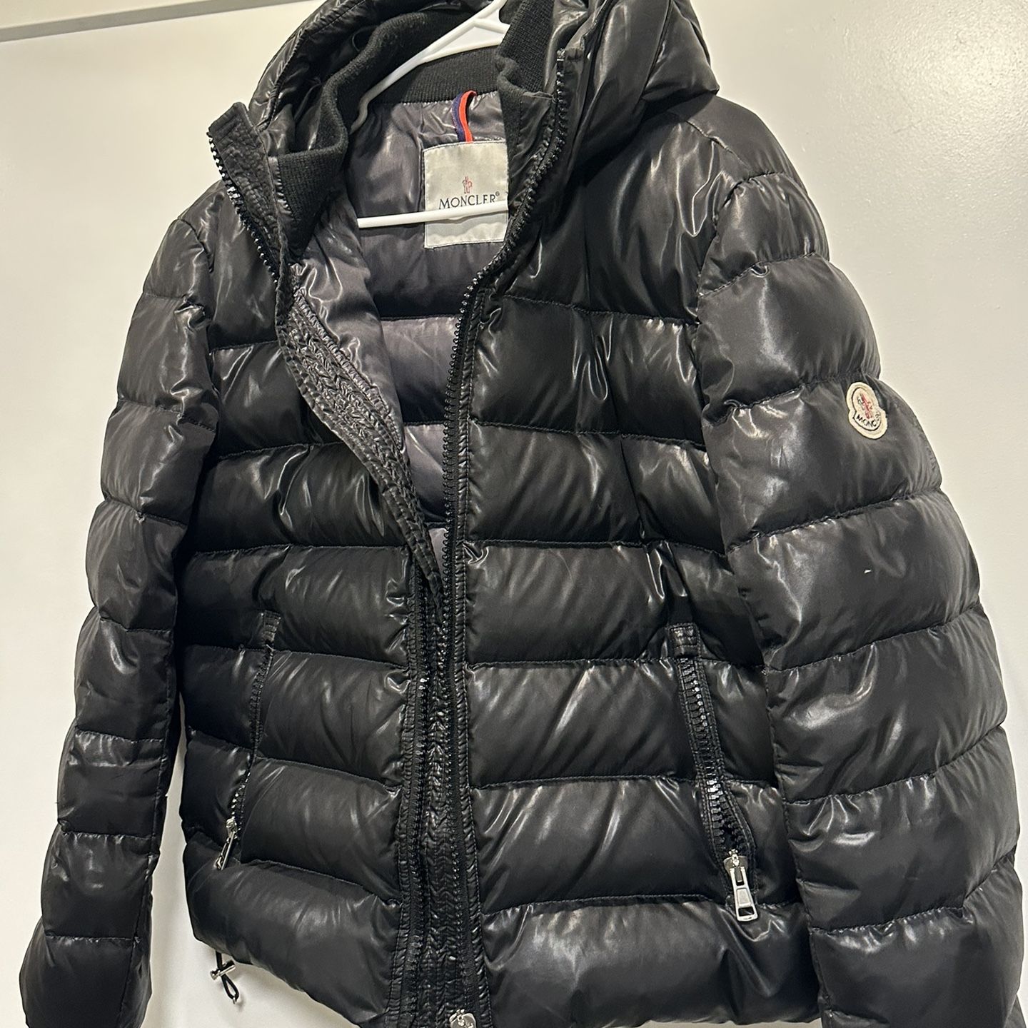 Moncler Puffer Down Jacket for Sale in Seattle, WA - OfferUp