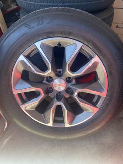 Stock rims come off Chevy Silverado 2022