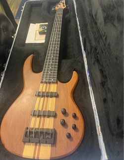 Carvin LB-75 5-String Electric Bass (1990s)