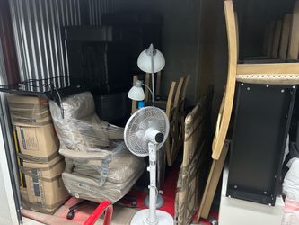 STORAGE UNIT SALE EVERYTHING MUST GOOOO