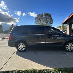 2014 Chrysler, Town & Country