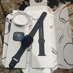 Apple Watch Series 9, 45mm, Midnight Aluminum case (Like New) Never Worn