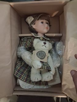 Boyd's bear collection yesterday's child dolls