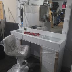 Makeup Vanity