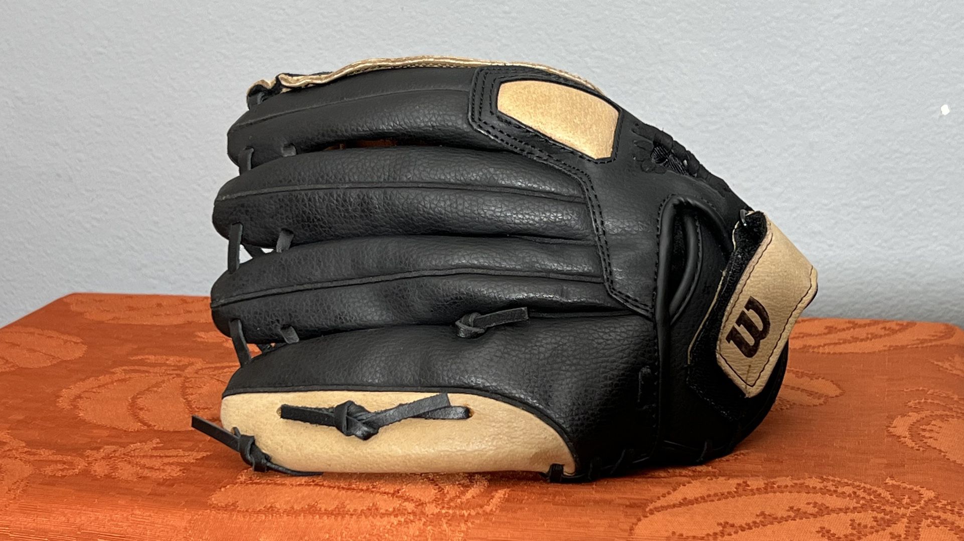 Wilson A360 Baseball Glove