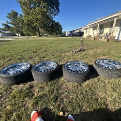 22in Universal Lug Cavallo Rim Set With Tires