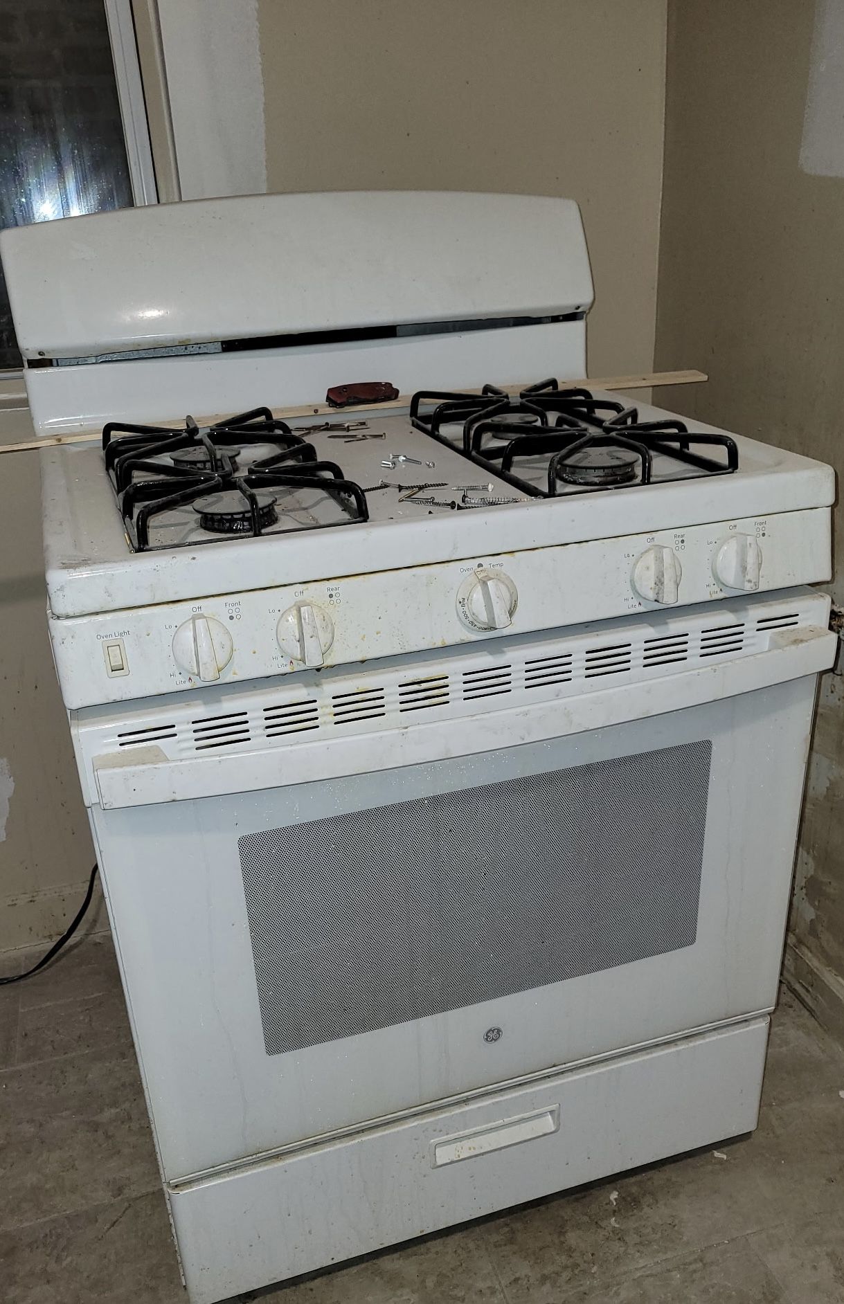 GE Gas Stove