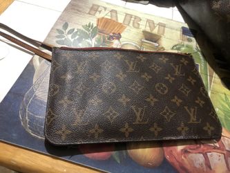 Monogram Louis Vuitton pouch