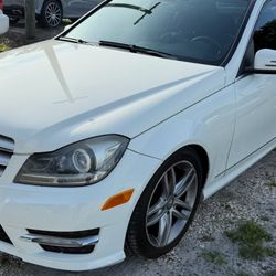 Mercedes Benz 2012  83000 Miles 