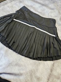 Black Pleated Active Skirt with Contrast Trim
