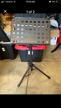 Adjustable sheet music stand with page holder