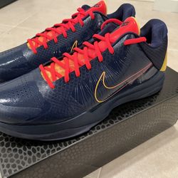 DS - Size 14 - Nike Kobe 5 Caitlin Clark