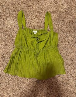 Women shirt size med