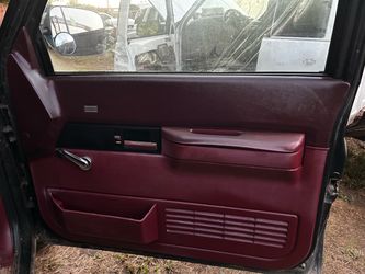 Maroon door panel Chevy / GMC 88-94