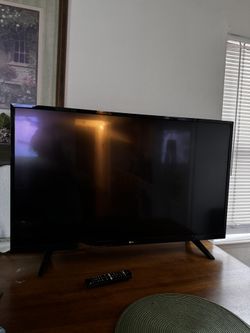 38 inch LG Smart TV