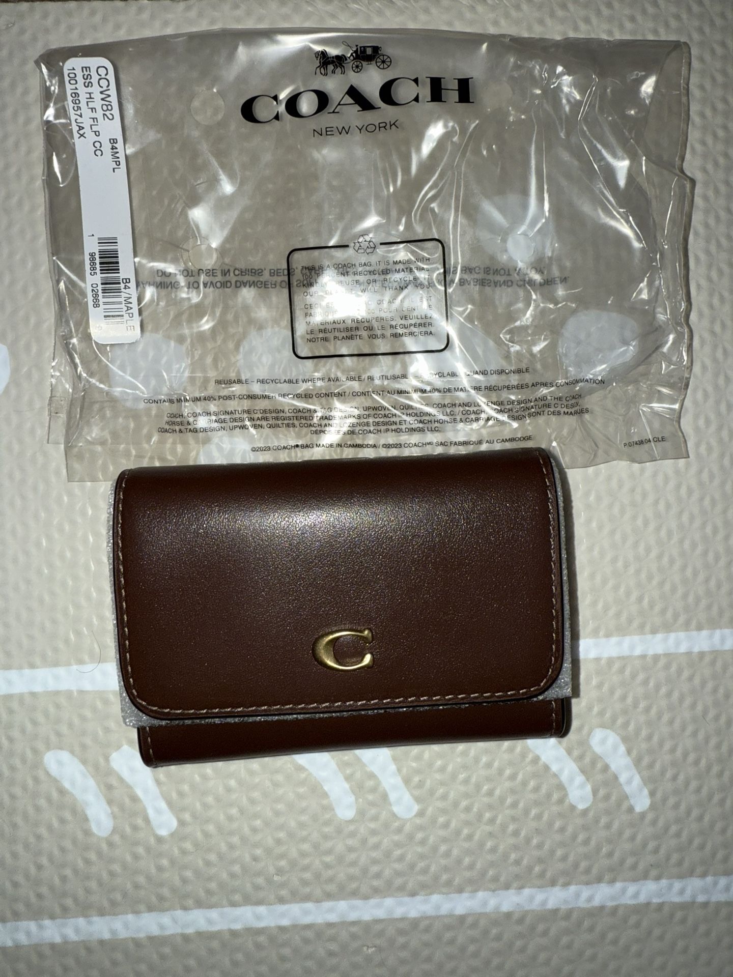 Coach Essential Flap Card Wallet