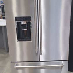 KitchenAid Counter-Depth 23.8-cu ft 3 -Door 36-in Wide French Door Refrigerator with Ice Maker with Water and Ice Dispenser ( Stainless Steel