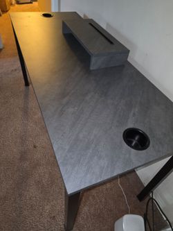 Gray Desk 60"x 23 ⅝" / Gaming Desk