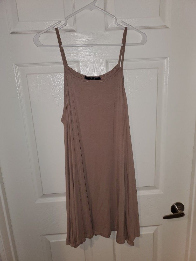 Soft Tan Vibe Brand Flowy Summer Dress (Size XL)