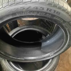 Set of pirelli runflat 18"