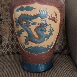 CHINESE BASE IN EXCELLENT CONDITION 