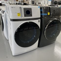 GE Profile  2-In-1 ENERGY STAR 4.6 cu. ft. Capacity UltraFast Combo with Ventless Inverter Heat Pump Technology Washer/Dryer