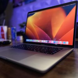 15” MacBook PRO i7   1TB SSD 16GB RAM (2017) 15” (feel free to make offer!)