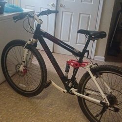 Vero Genesis Bicycle