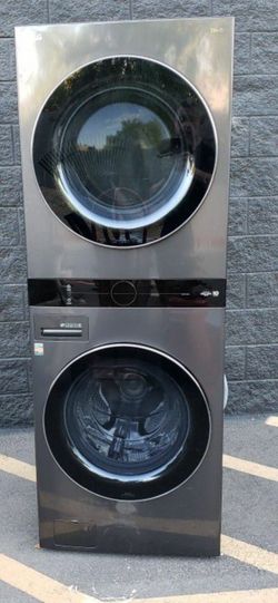 Tower washer/Dryer. Gas