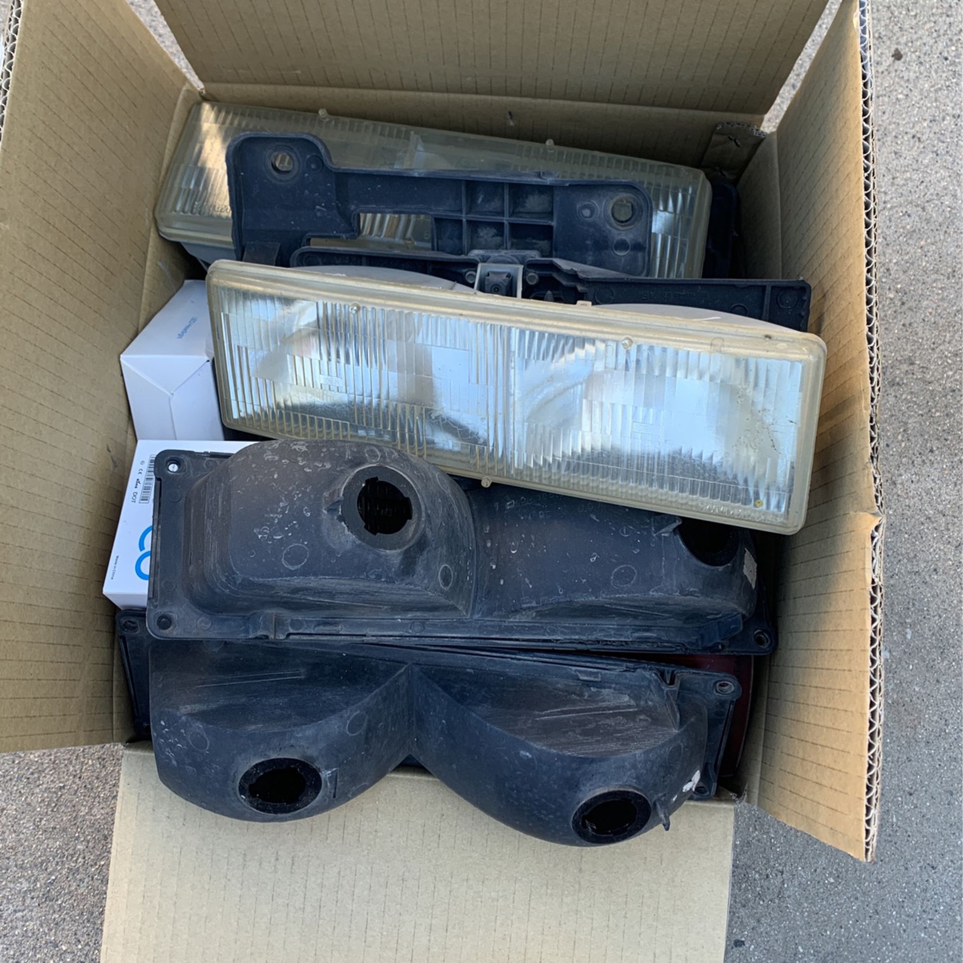 1988-1998 Chevrolet OBS Headlights And Tail lights
