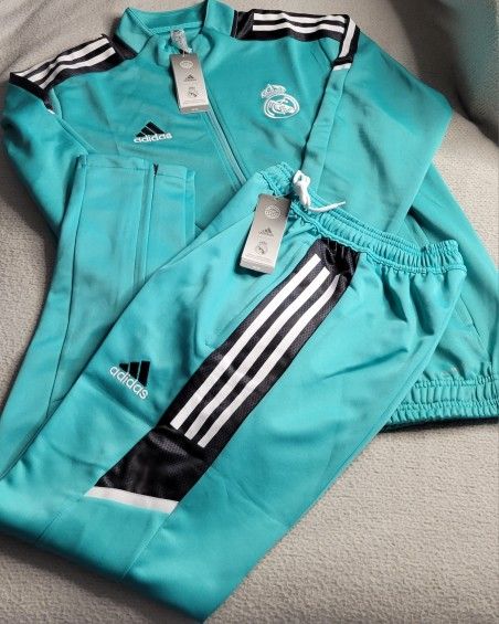 Adidas Mens 23/24 Real Madrid Tracksuit Original Size Médium Large