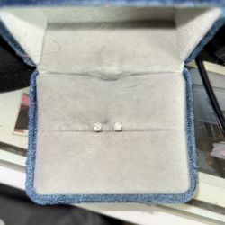 Natural Diamond Earrings 