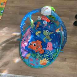 Fisher Price - Finding Nemo Infant Play Mat