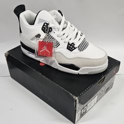 Jordan 4 Retro 