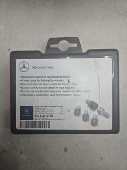 Mercedes-Benz Wheel Locks for Light-Alloy Wheels
