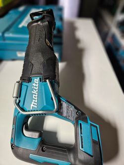 MAKITA 18V CORDLES BRUHLESS SAW ZALL TOOL ONLY NEW