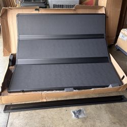 Extang Solid Fold 2.0 Toolbox Tonneau Fits 20 to 25 Silverado /Sierra 1 500  and HD 6'10" use with 18-20" Tollbox.