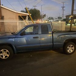2005 Dodge Dakota