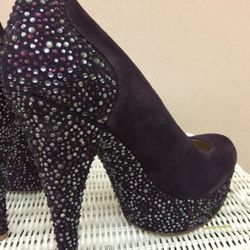Almost New Size 10 Rhinestones Party Heels 
