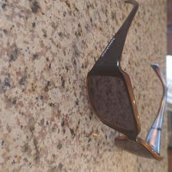 Women's Donna Karan Sunglasses DK1036 Pre-owned 