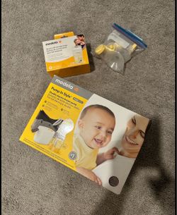 Medela Pump In Style MaxFlow Double Electric Breast Pump