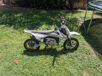 Syx moto 60cc dirt bike