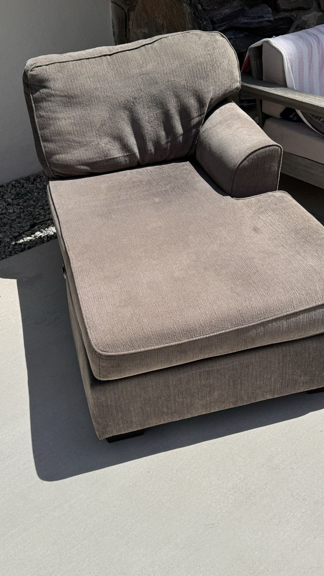 Chaise sofa 