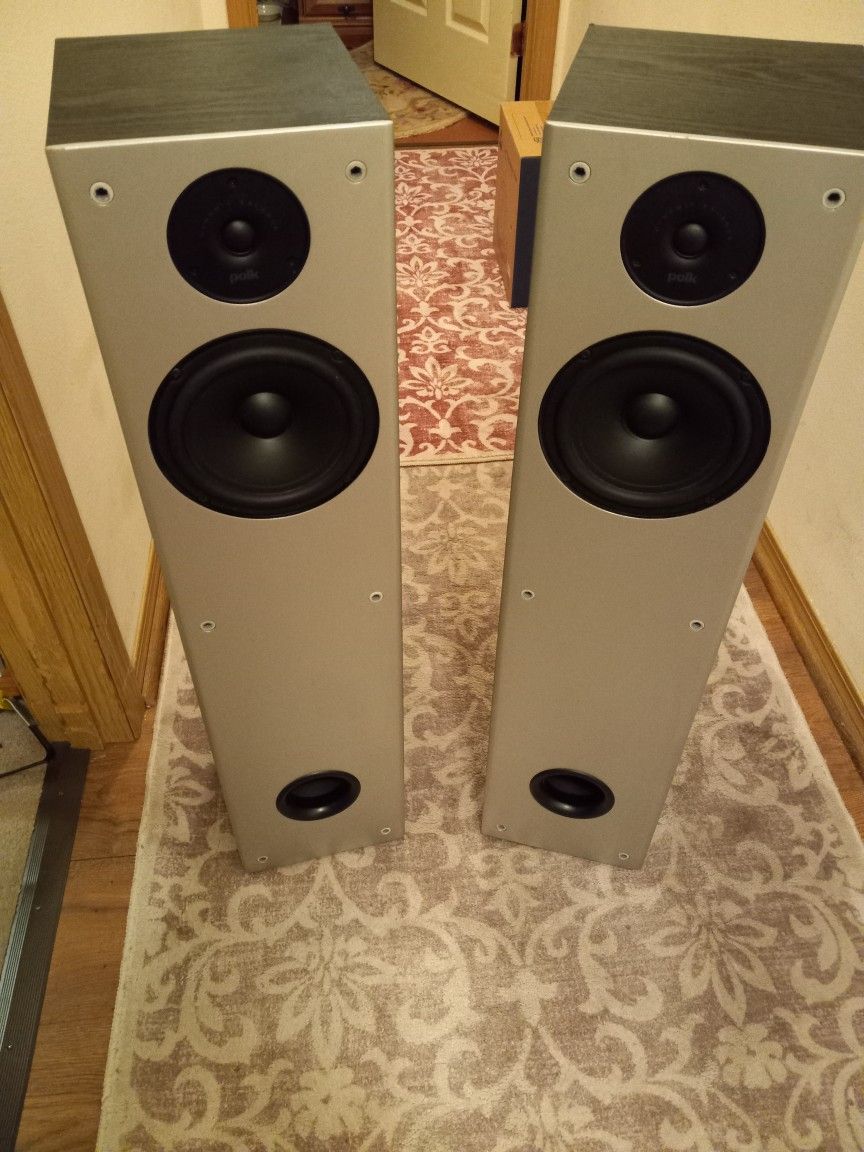 Polk Audio M20 Floorstanding Speakers