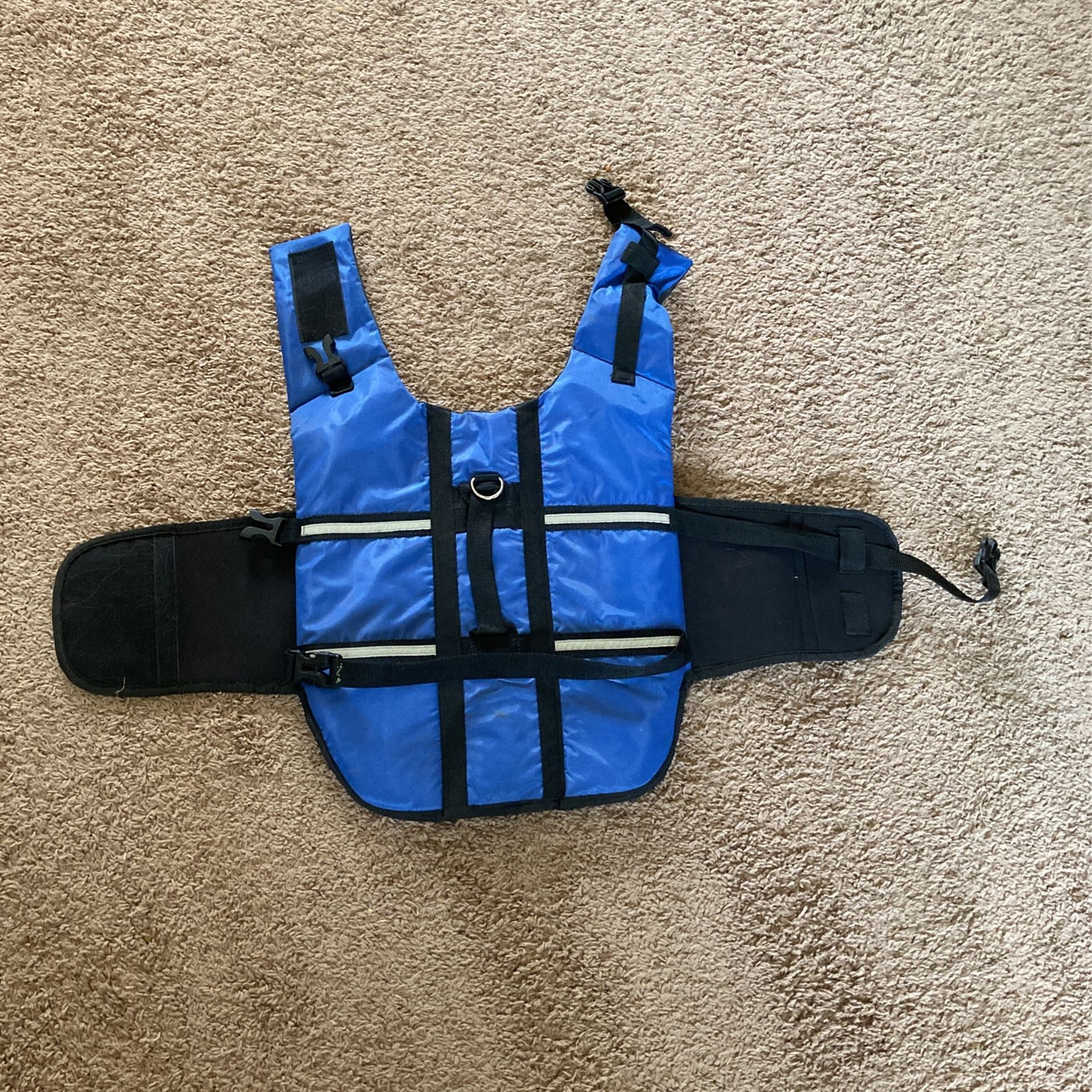 XLarge Dog Life Vest for Sale in Lacey, WA OfferUp