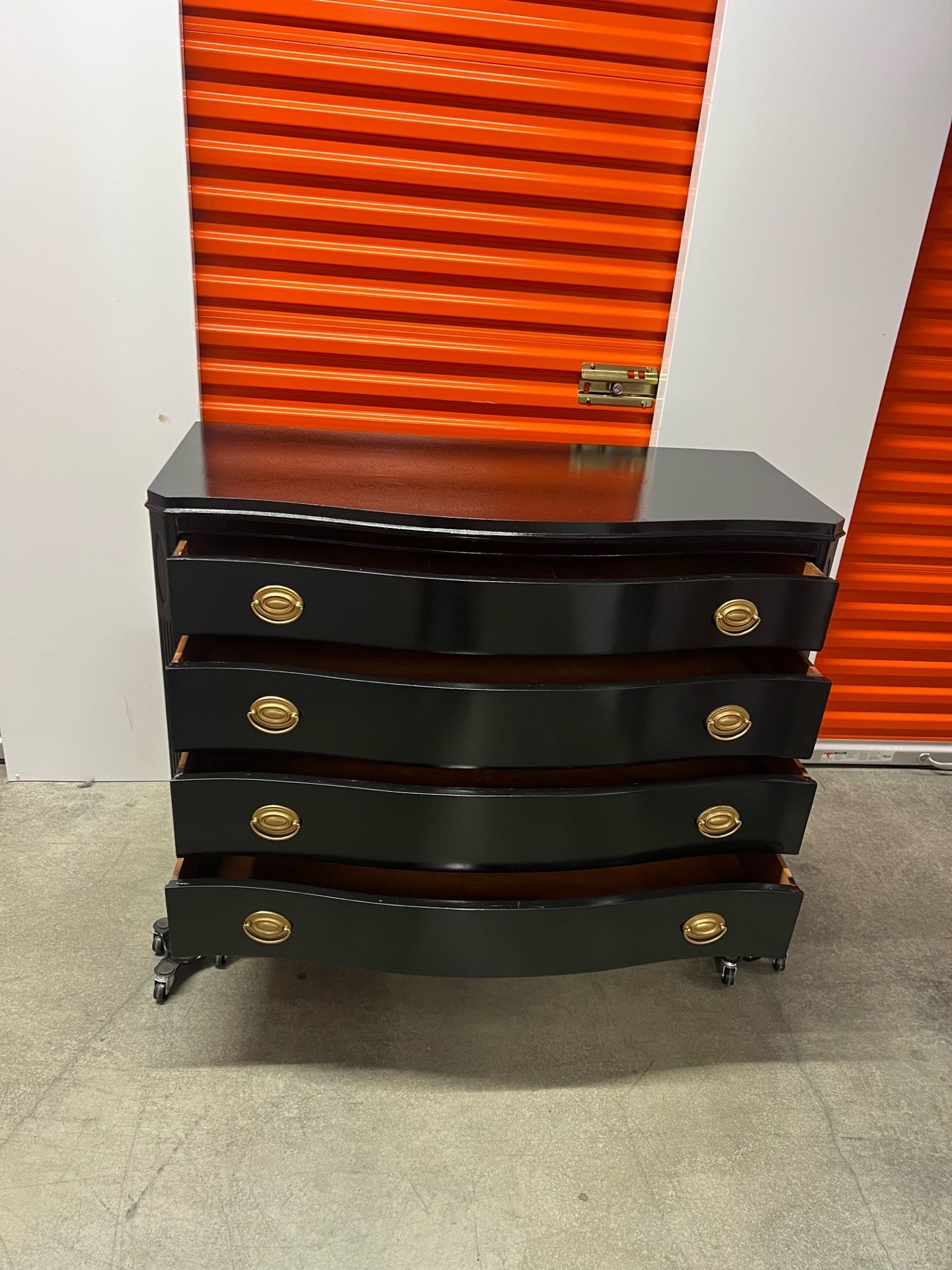 Entry cabinet ( solid wood 🪵)
