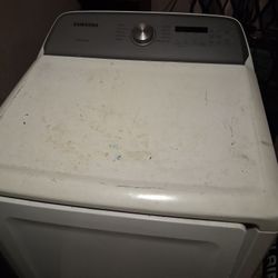 $650 SAMSUNG WAHSER AND DRYER
