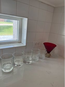 Glass cups