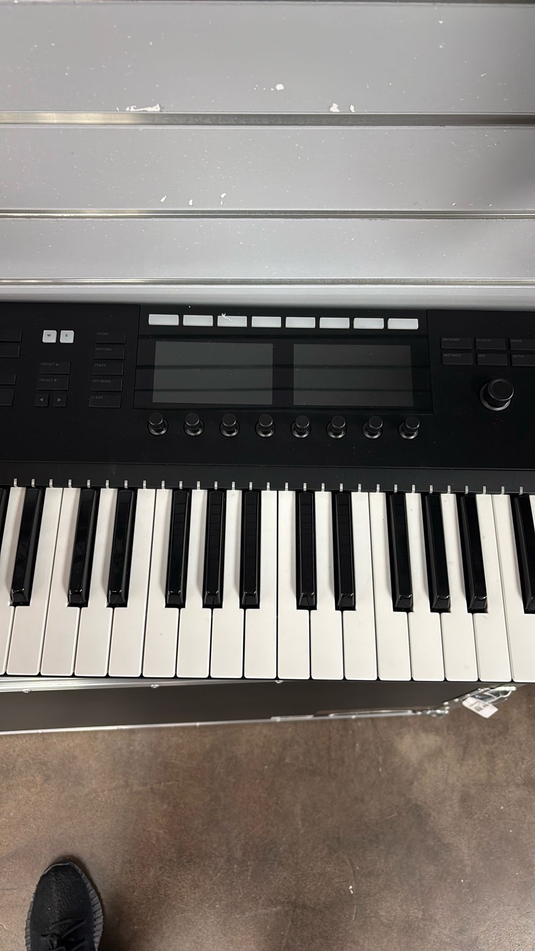 Komplete Kontrol S49 MKii Keyboard