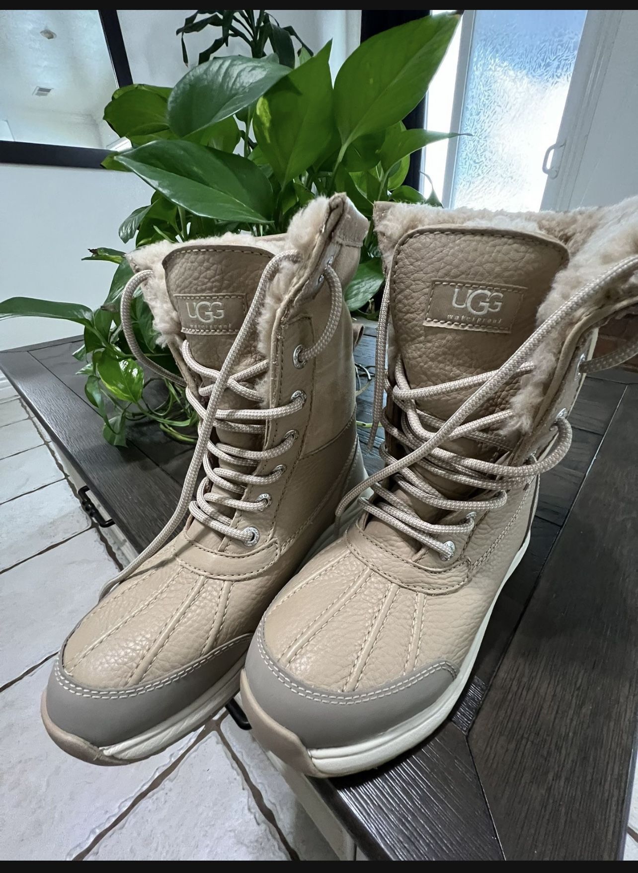 UGG Women's Adirondack III Boot Woman’s Size 5.5 